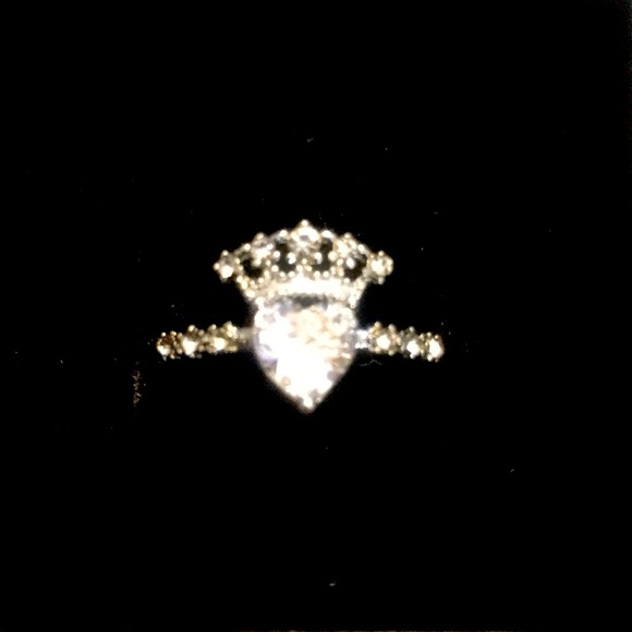 Silver Tone Heart Crown Rhinestone Ring - Picture 2 of 4